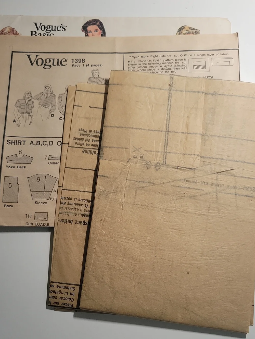 Vintage Vogue Basic Design #1398 Sewing Pattern, Size 10